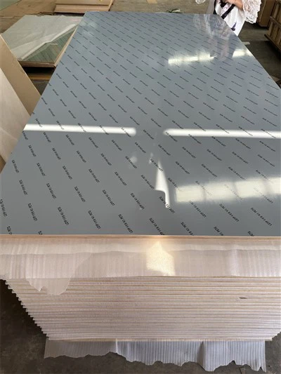 Je li melaminska šperploča obnovljiv materijal?